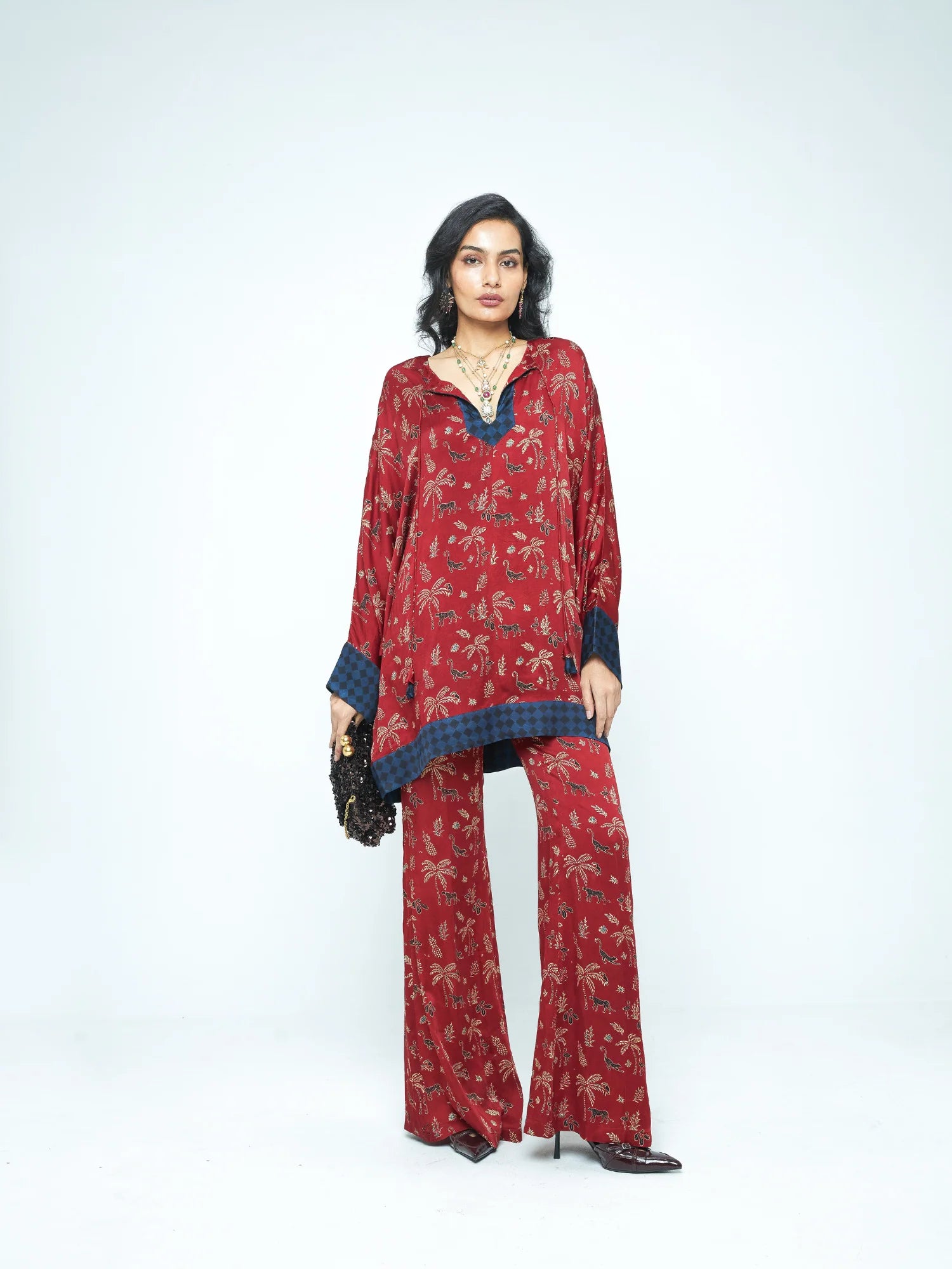 DOLMAN SLEEVE TUNIC