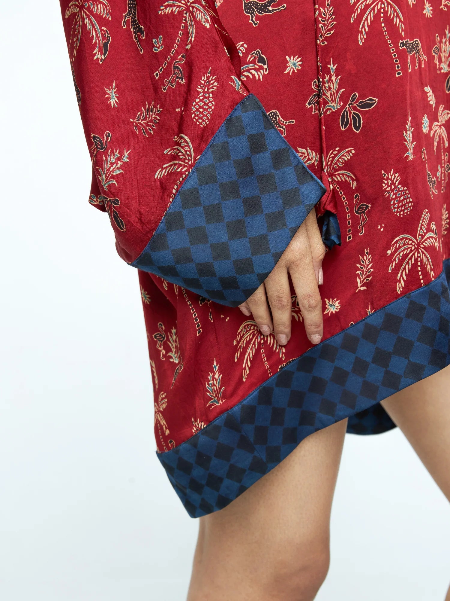 DOLMAN SLEEVE TUNIC
