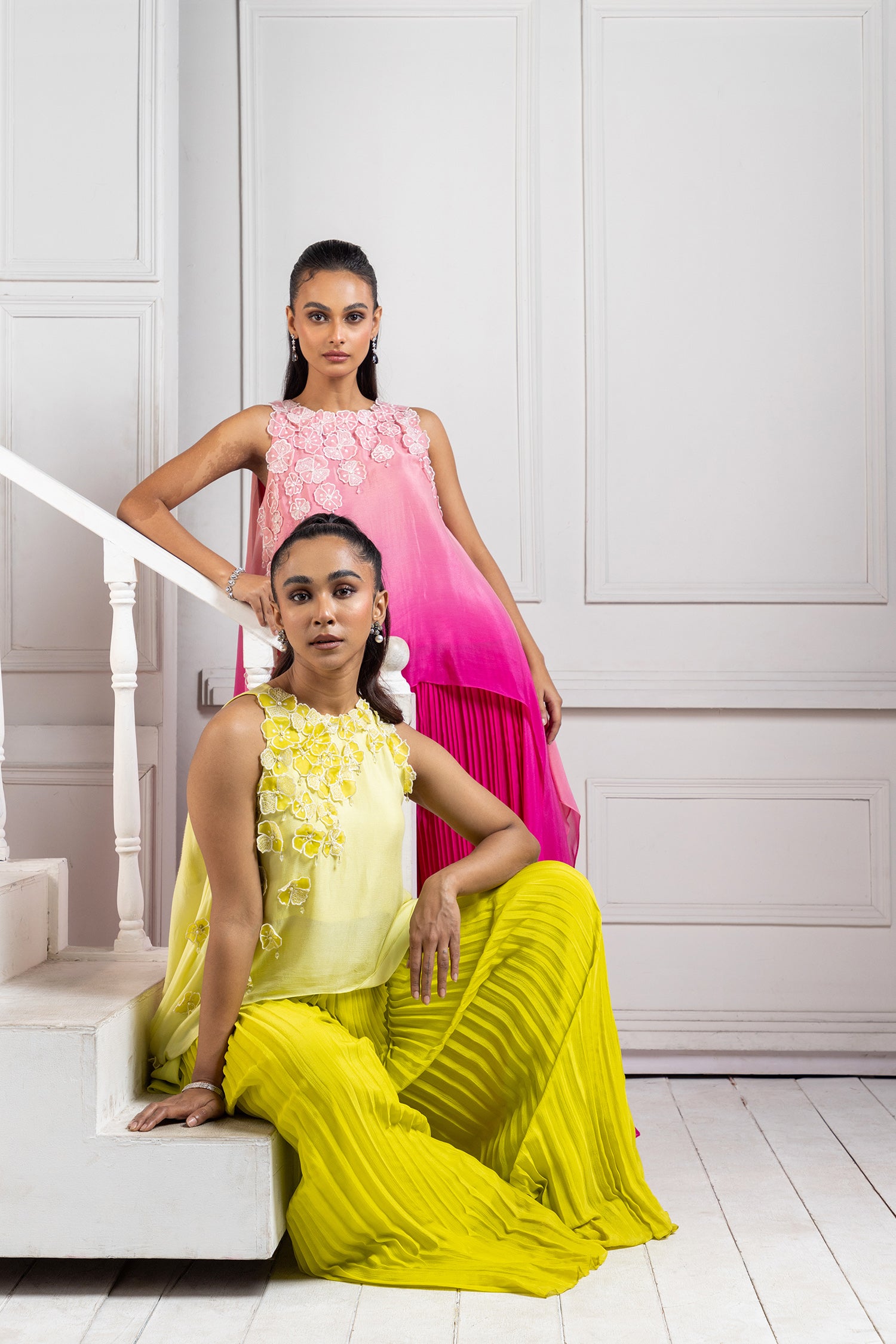 Sunlit Cascade Asymmetric Set