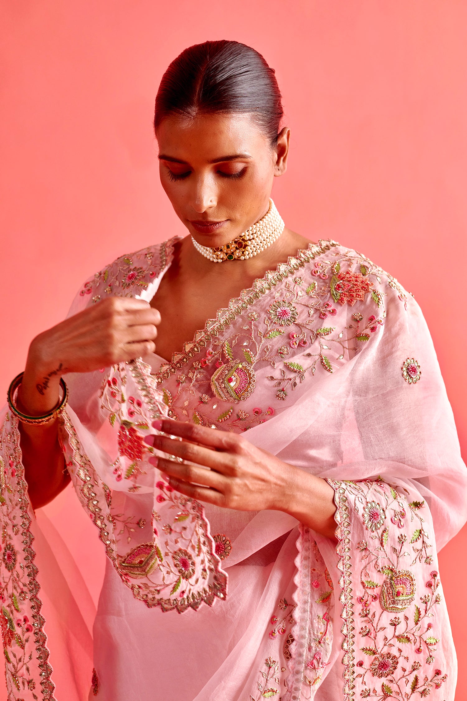Powdered Pink Hand Embrodiered Saree With Mashru Silk Blouse