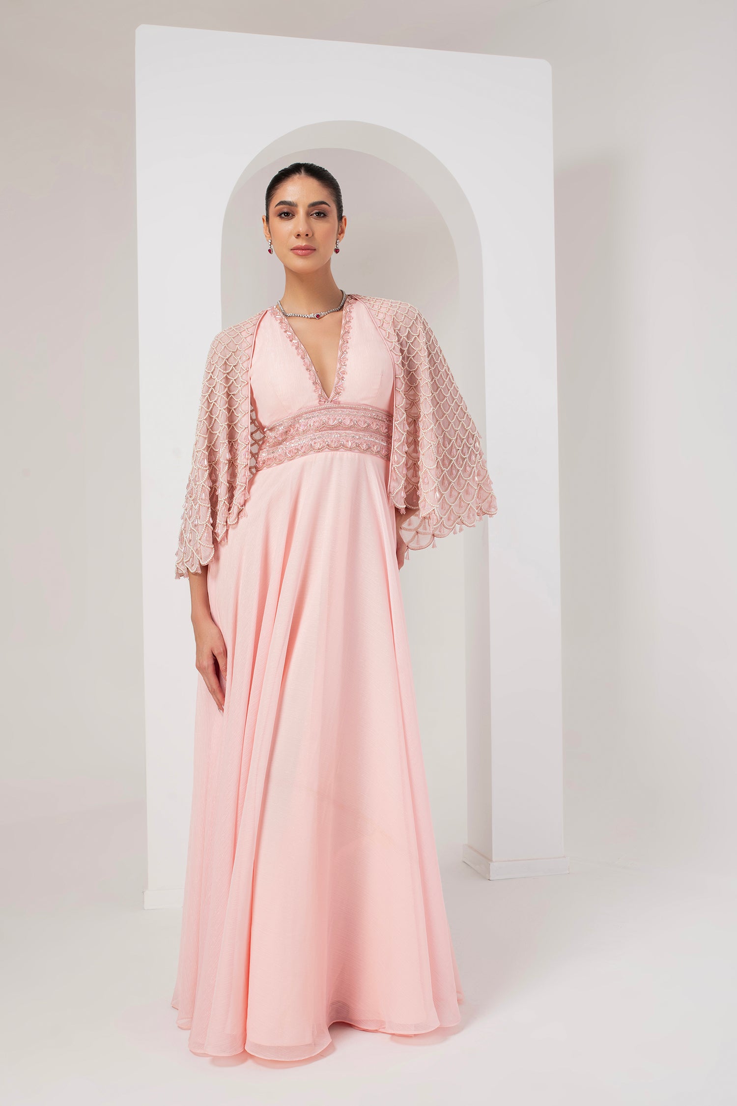 Pastel pink dress with embellished cape – Fashefy