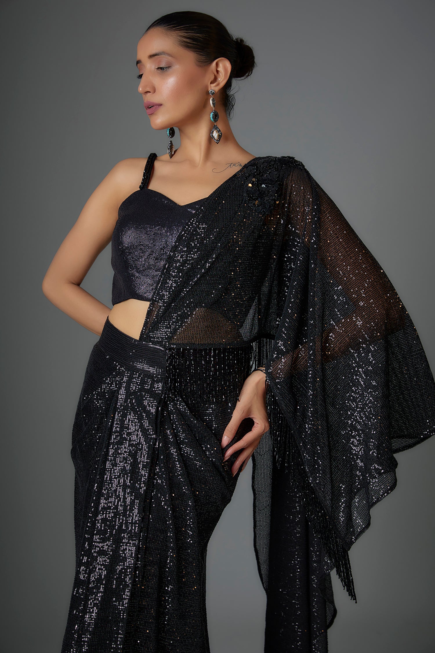 Sequins Emblished Pre-Stiched Sculpted Mermaid Style Draped Saree