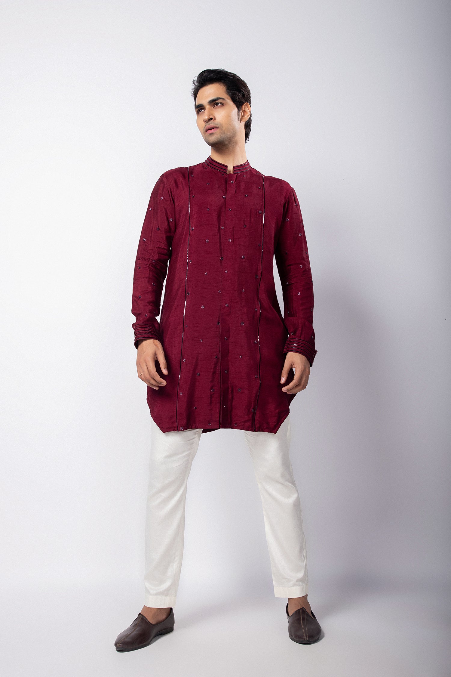 Lykos Nehru and Aias Kurta Set
