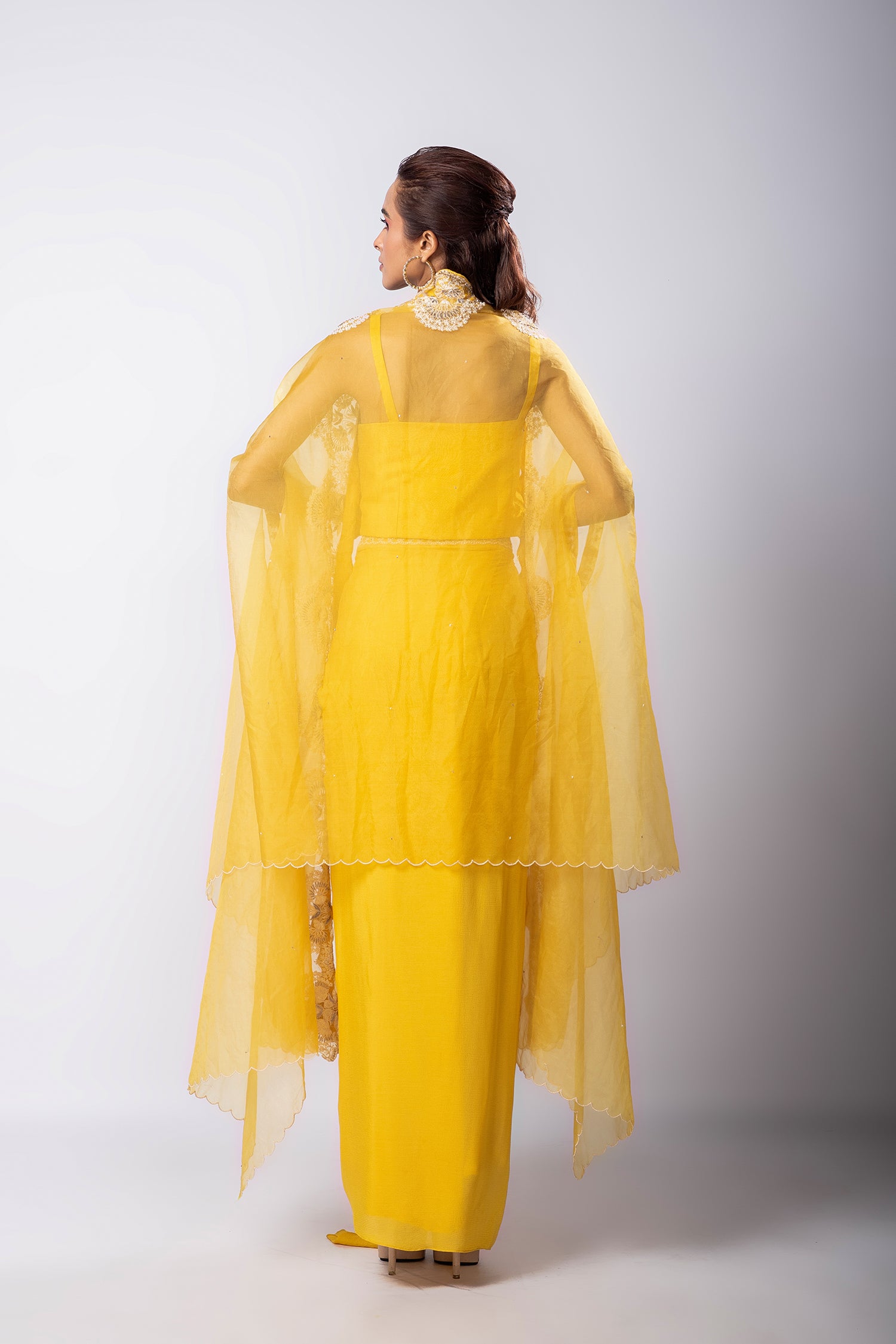 Aria Cape Set