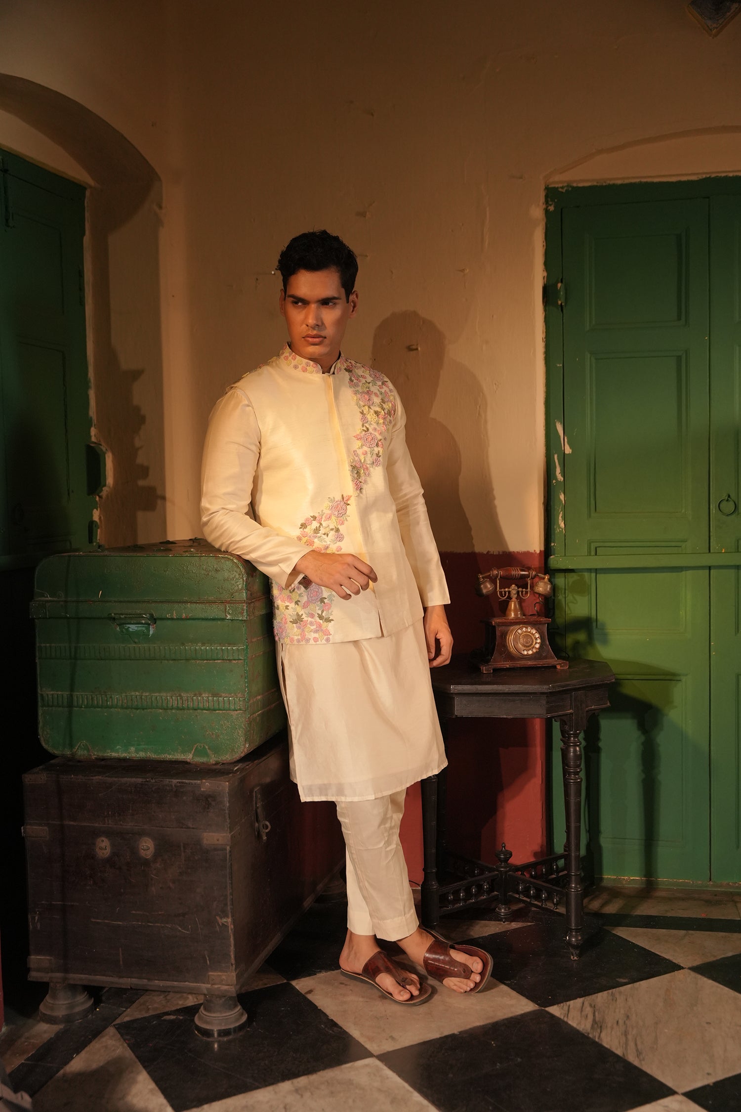 Ibrahim Off White Rawsilk Bandi Set