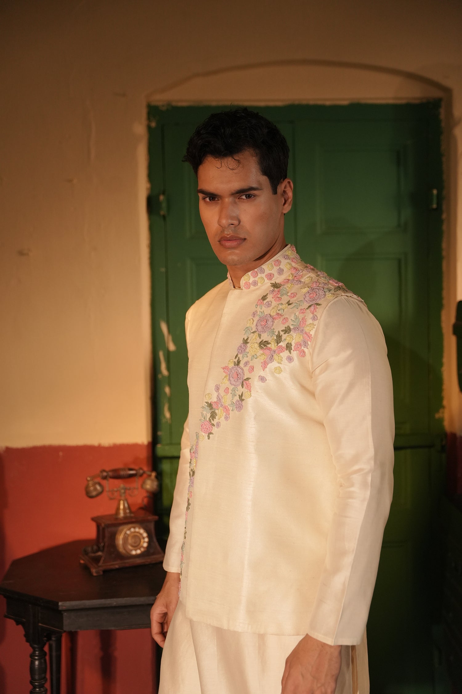 Ibrahim Off White Rawsilk Bandi Set