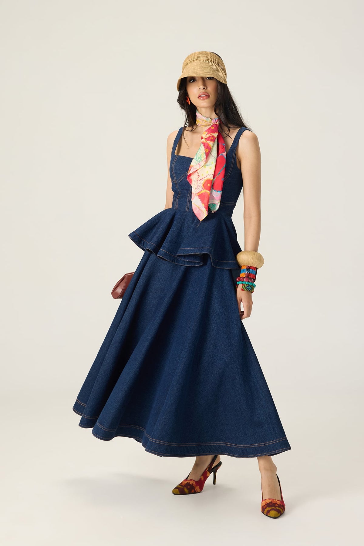 PENI BLOUSE / LYRO SKIRT