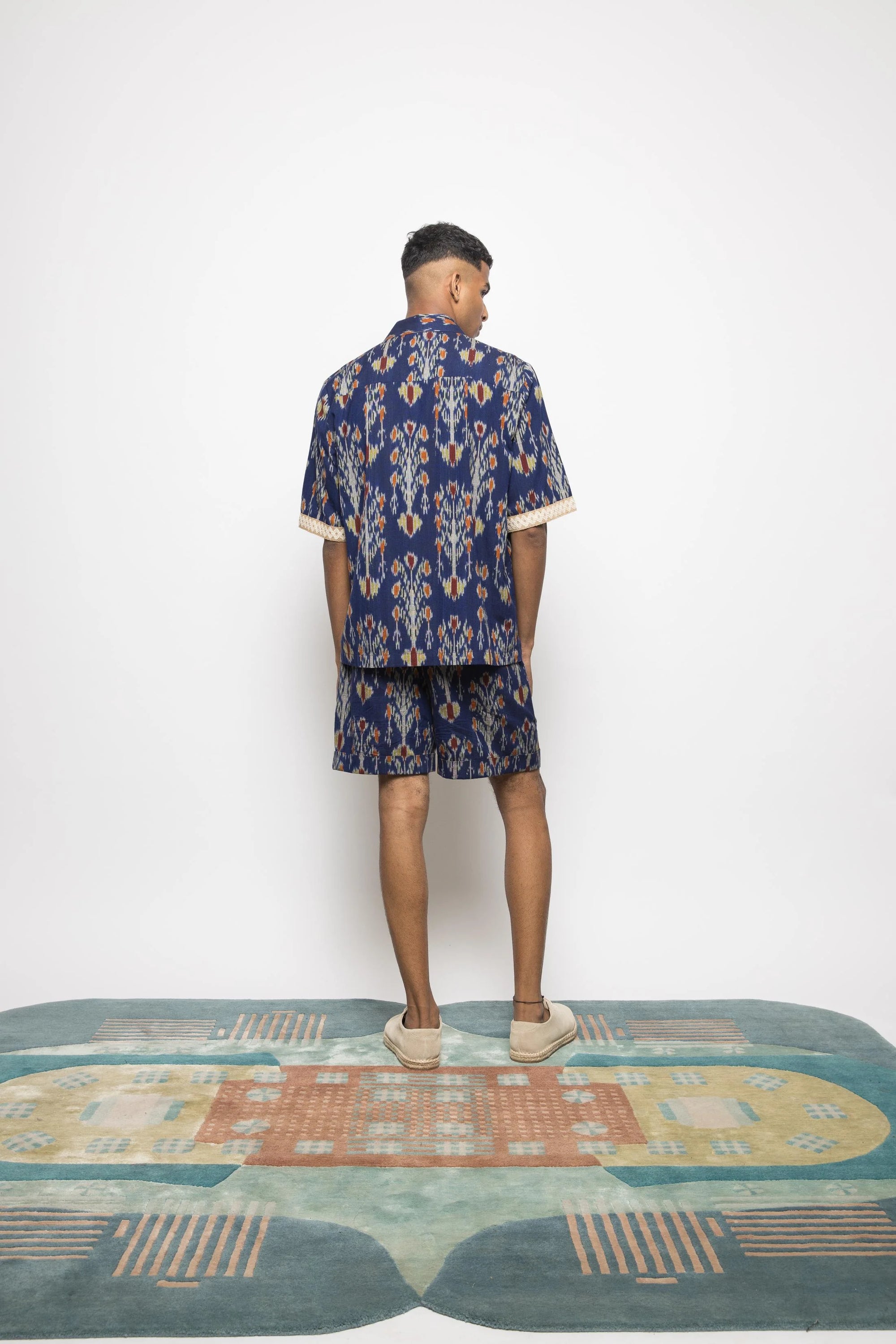 THE WEEKEND SHORTS