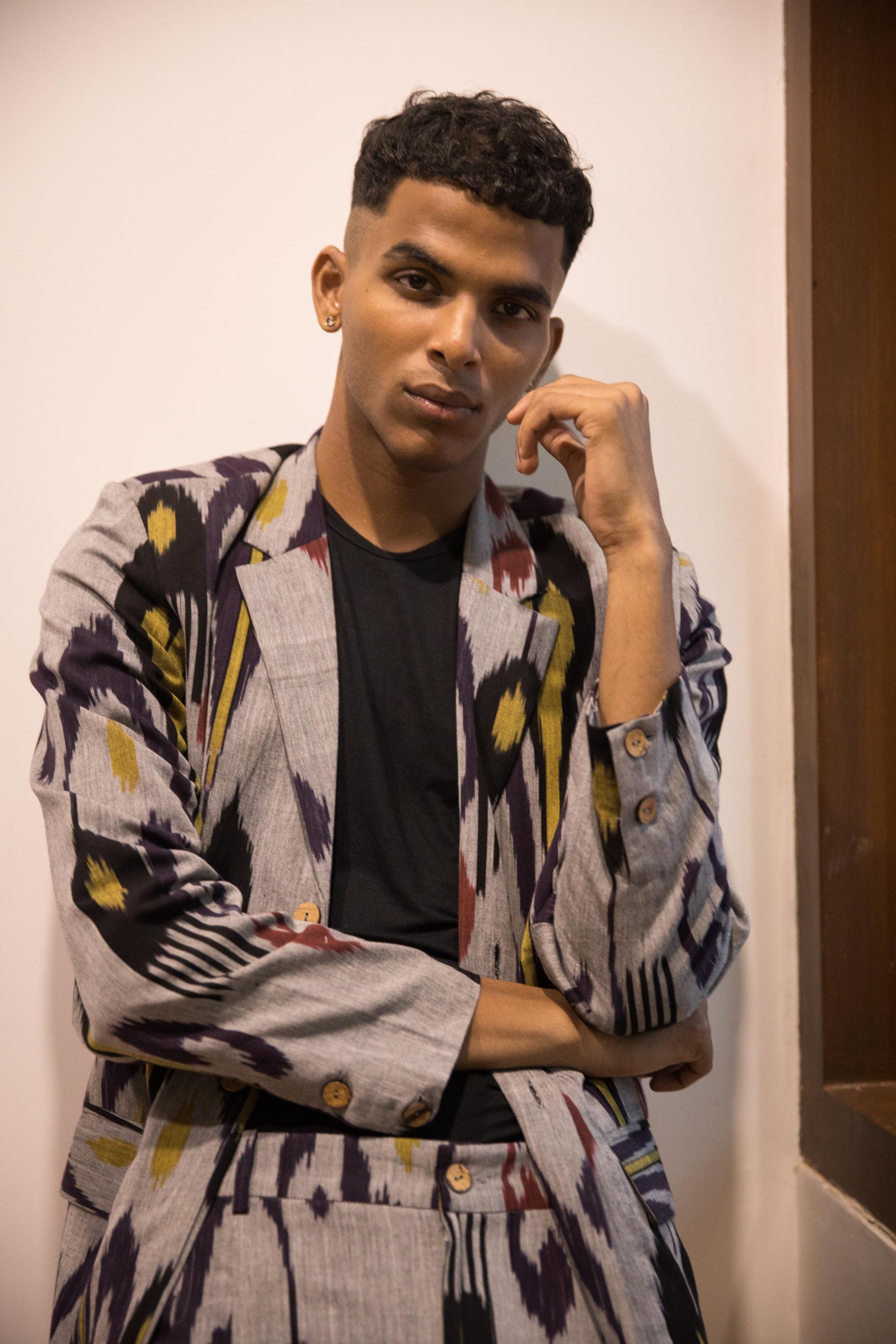 CLASSIC IKAT BLAZER
