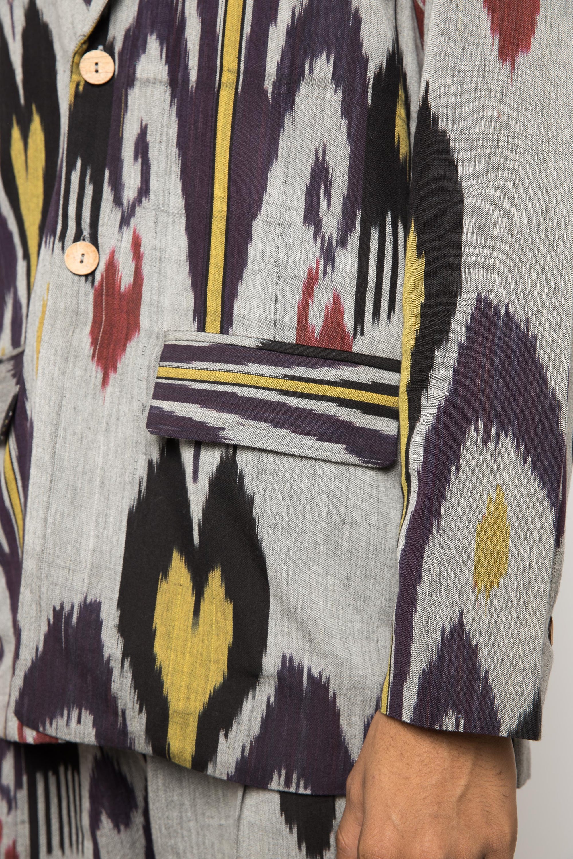 CLASSIC IKAT BLAZER