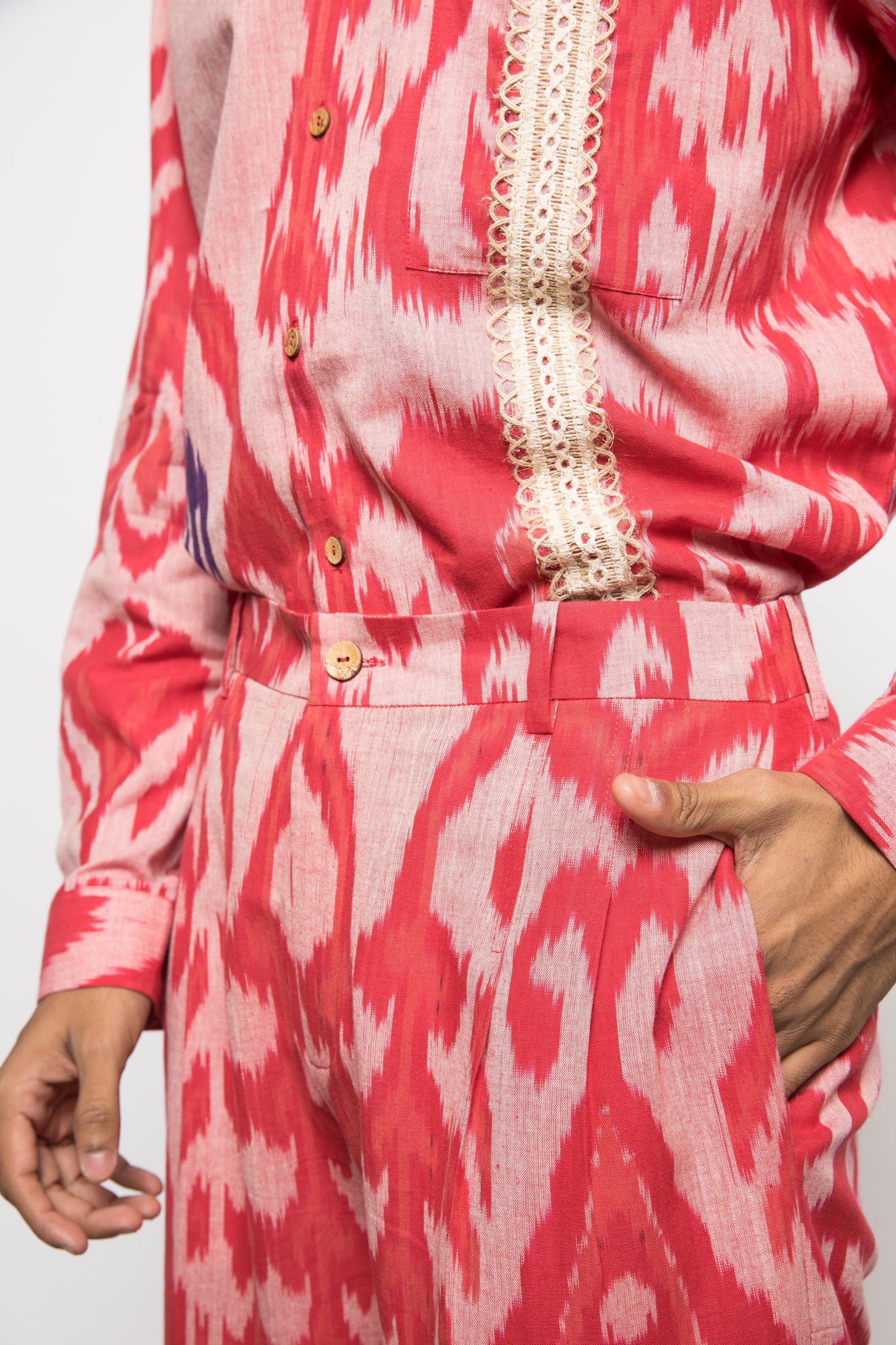PLEATED BARREL-LEG PANTS