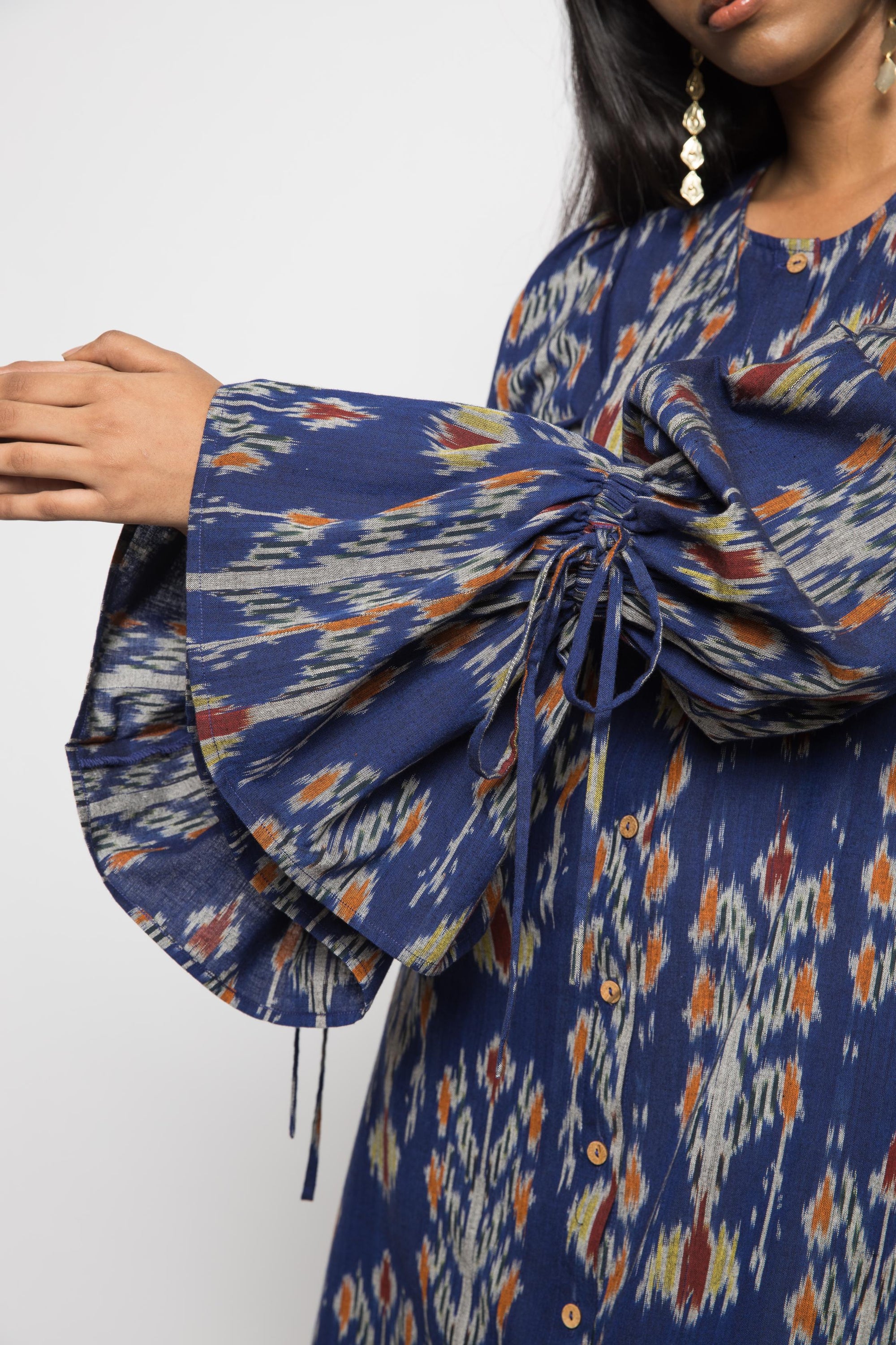 THE LITTLE BIG DRESS