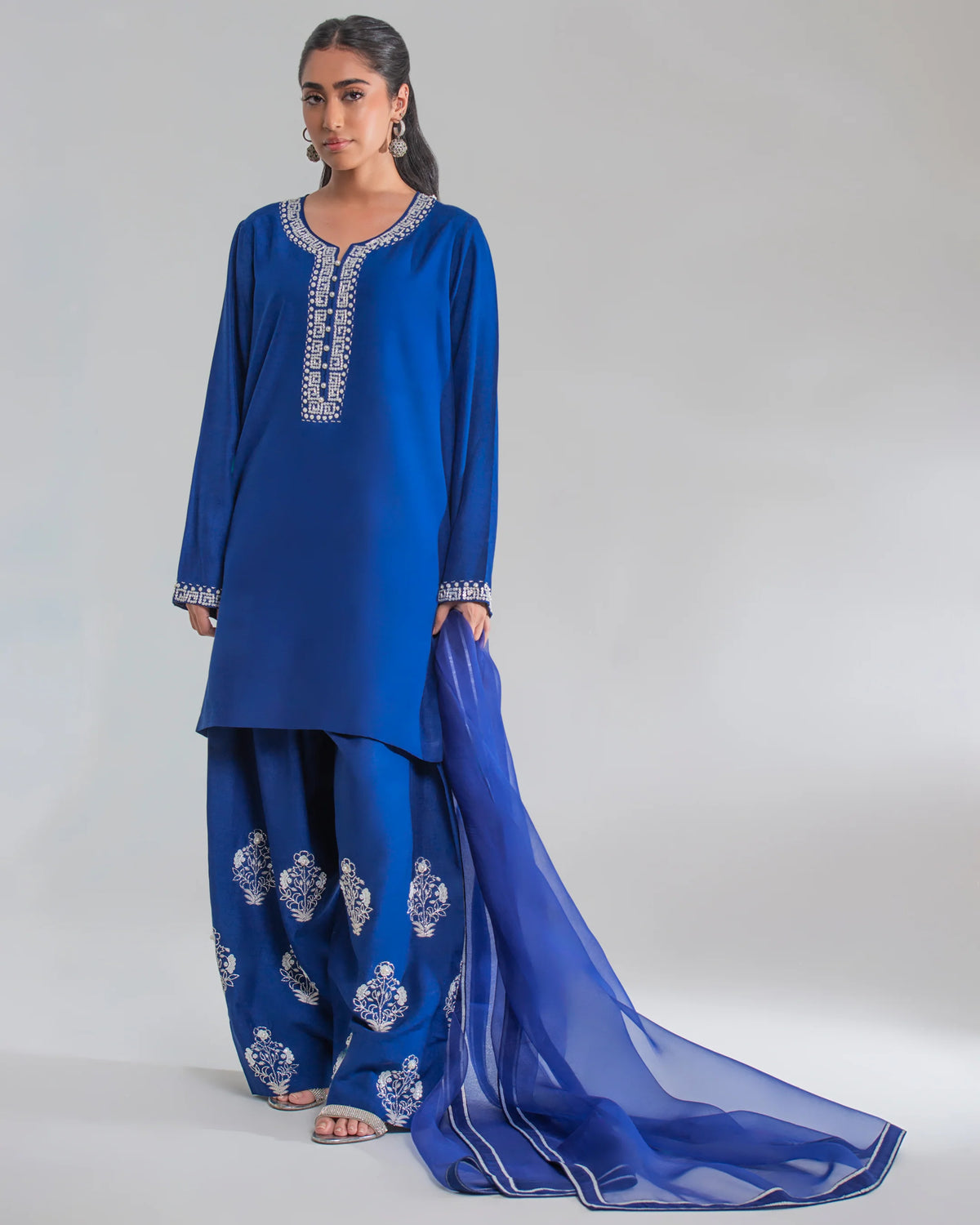 Blue Luxe Embroidered Farshi Suit Set with Dupatta