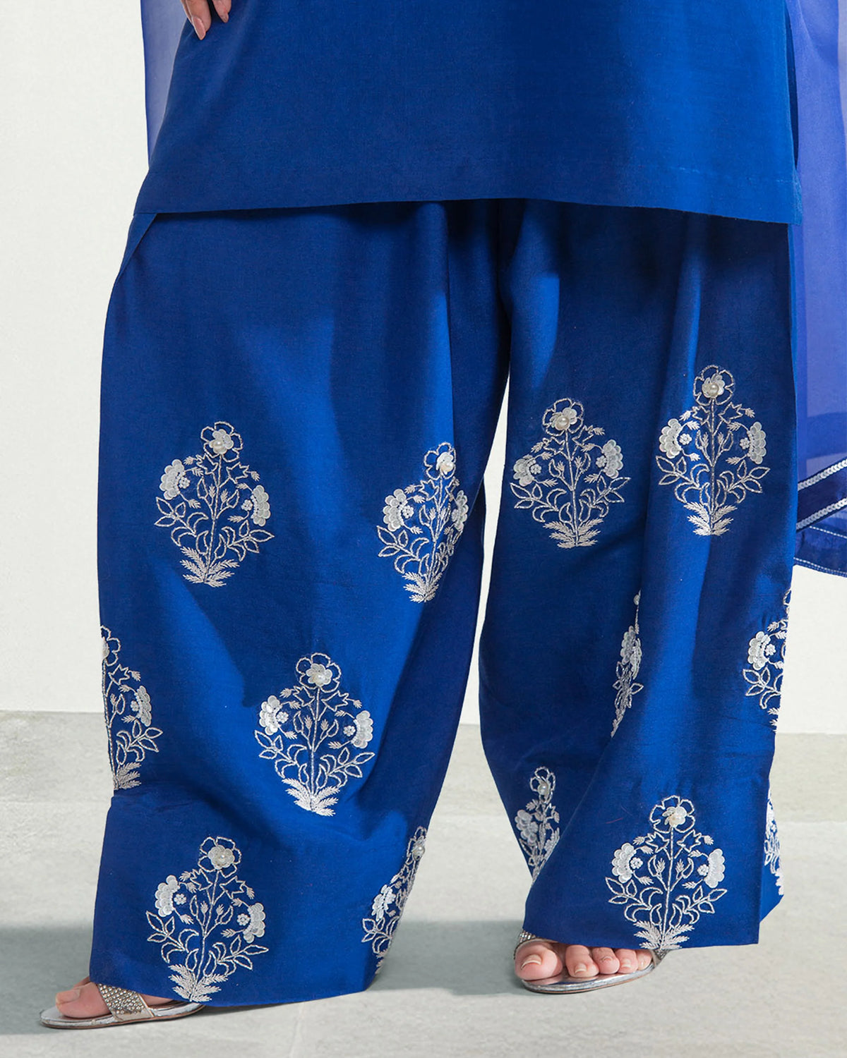 Blue Luxe Embroidered Farshi Suit Set with Dupatta