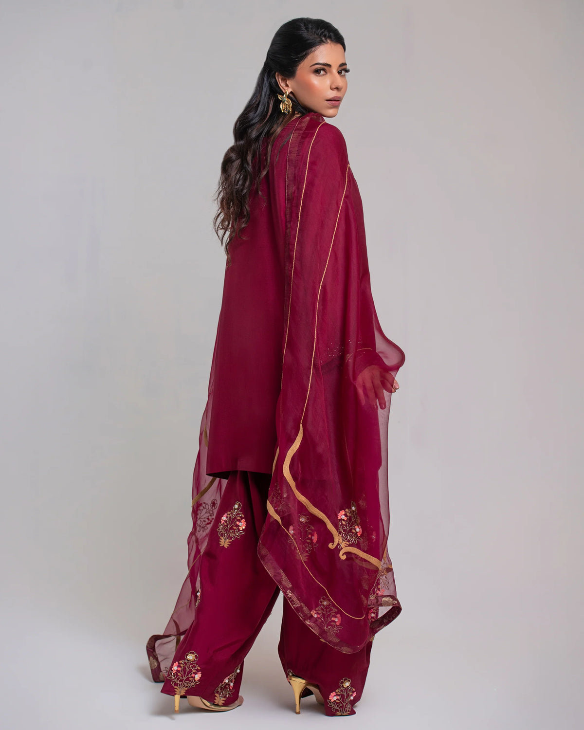 Maroon Luxe Embroidered Farshi Suit Set with Dupatta