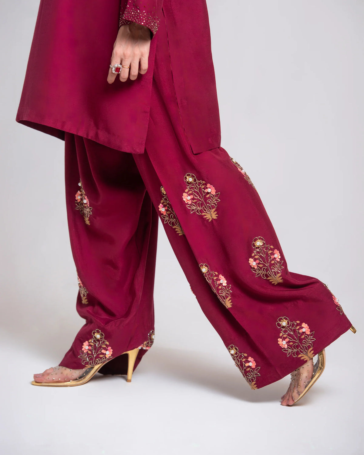 Maroon Luxe Embroidered Farshi Suit Set with Dupatta