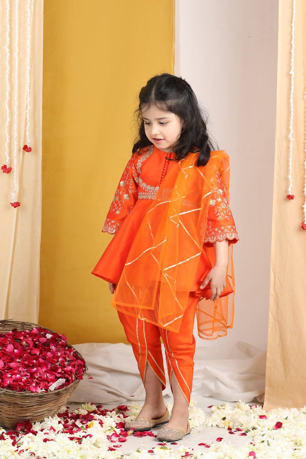 Girl Peplum Suit with Embroidery