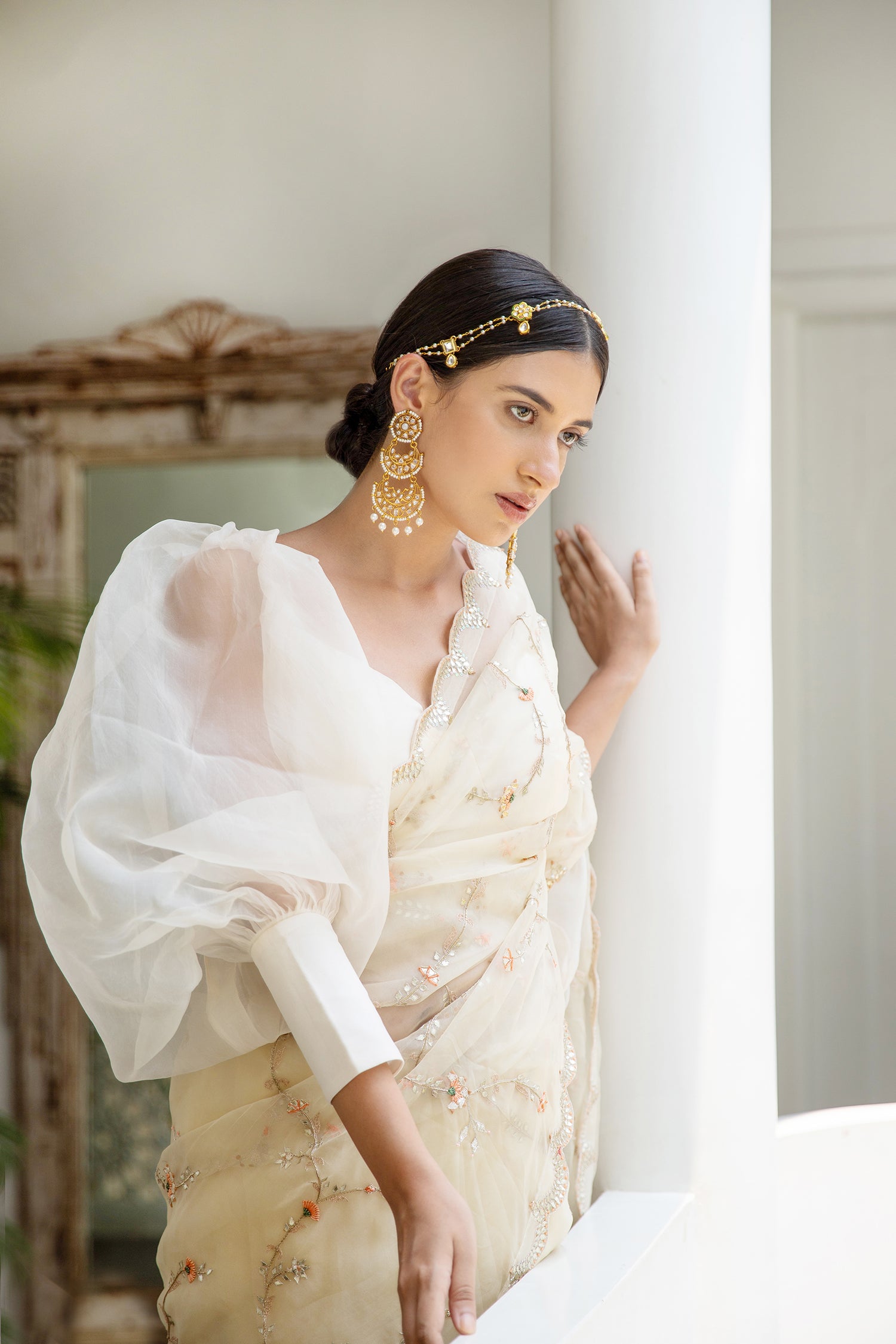 Puﬀ Sleeves Silk Blouse