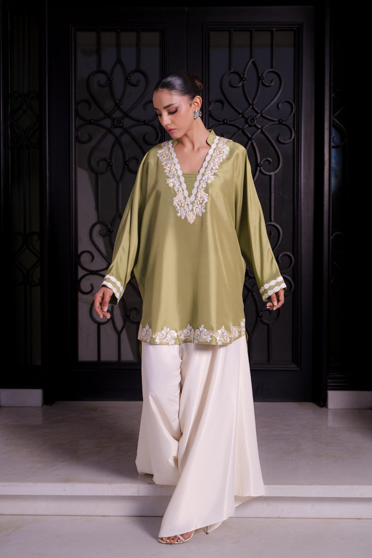 Khushboo &amp; Pankaj Women Olive Green Embroidered Kurta Set with Farshi Salwar