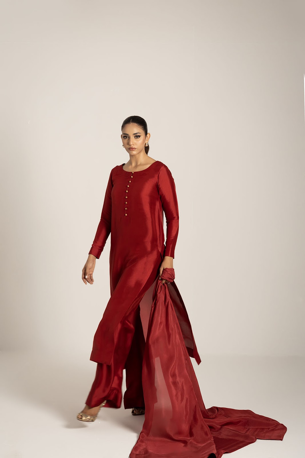 Khushboo &amp; Pankaj Deep Red Pure Silk Kurta Set (Silk Serenity)
