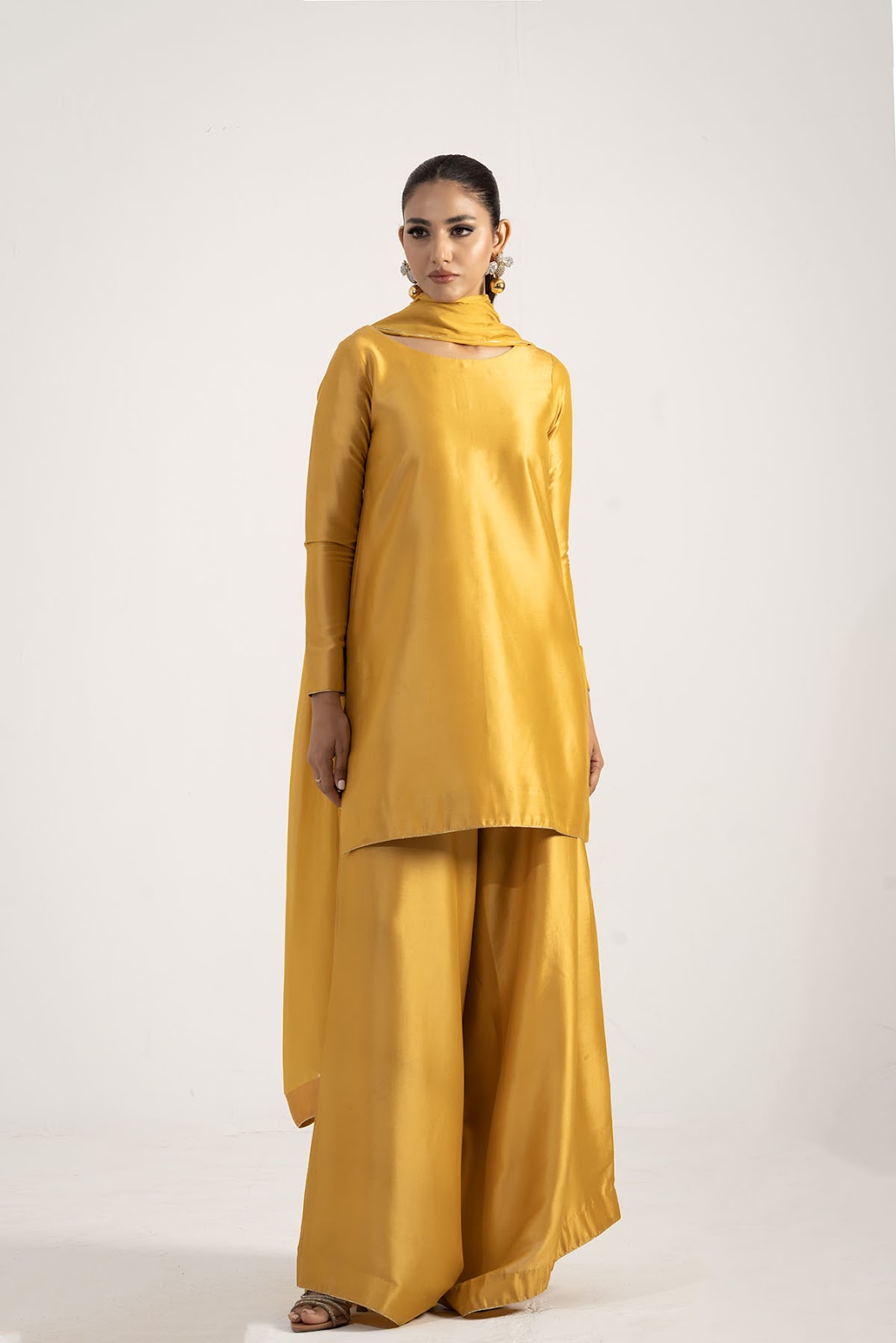 Khushboo &amp; Pankaj Mustard Yellow Pure Silk Kurta Set (Silk Serenity)