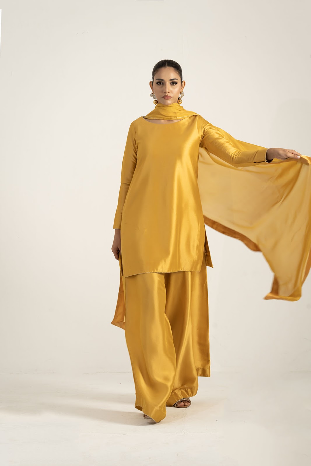 Khushboo &amp; Pankaj Mustard Yellow Pure Silk Kurta Set (Silk Serenity)