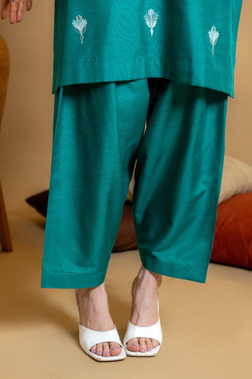 Khushboo &amp; Pankaj Teal Scallop Embroidered Kurta Set