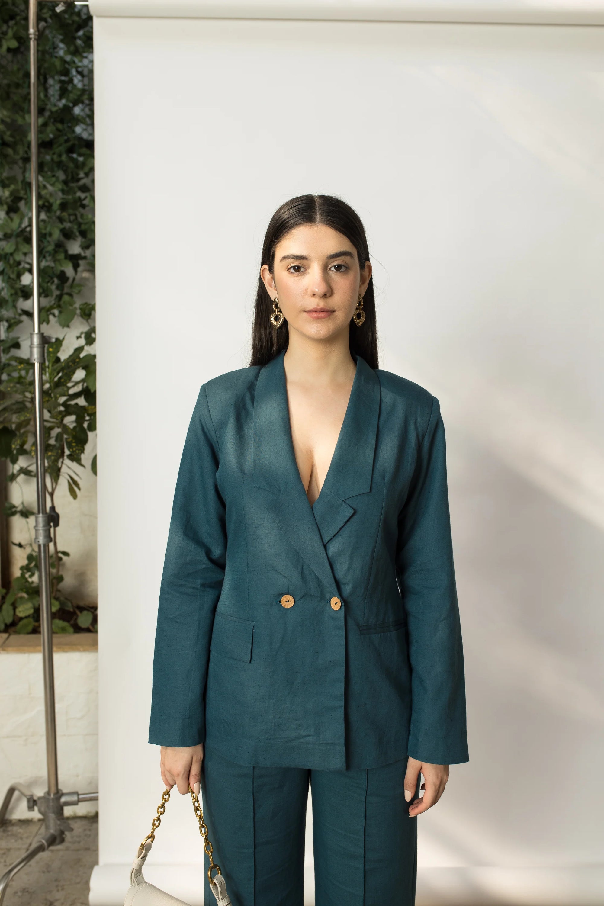 DOUBLE-BREASTED BLAZER