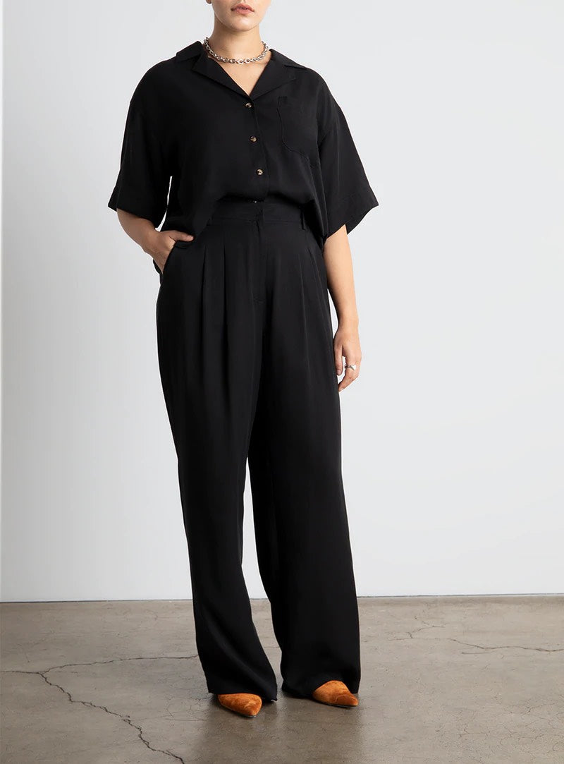Women Black Pleated Wide Leg Trousers with Belt Loops