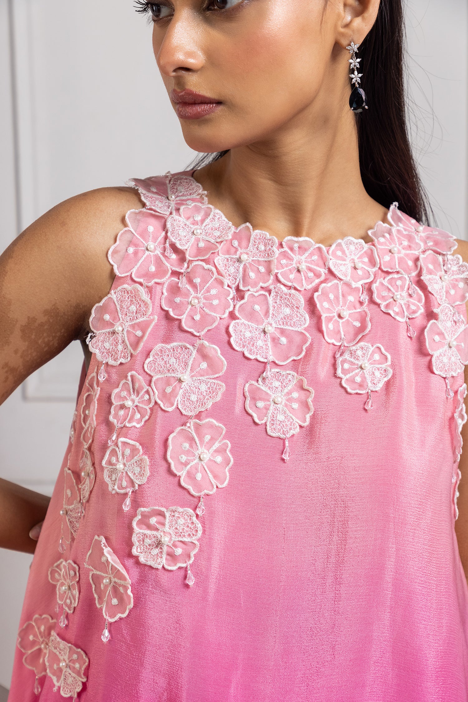 Rosy Cascade Asymmetric Set