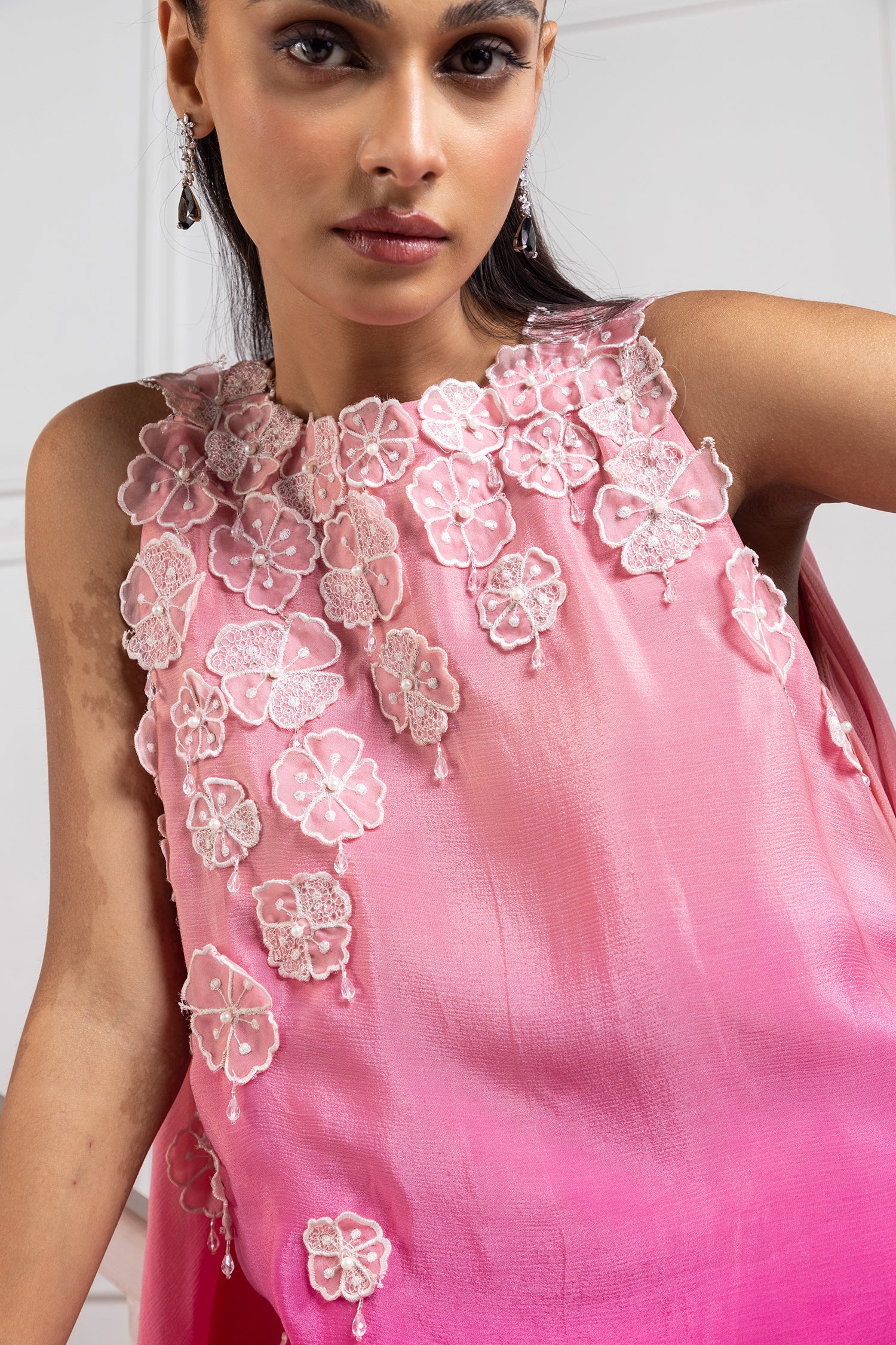Rosy Cascade Asymmetric Set