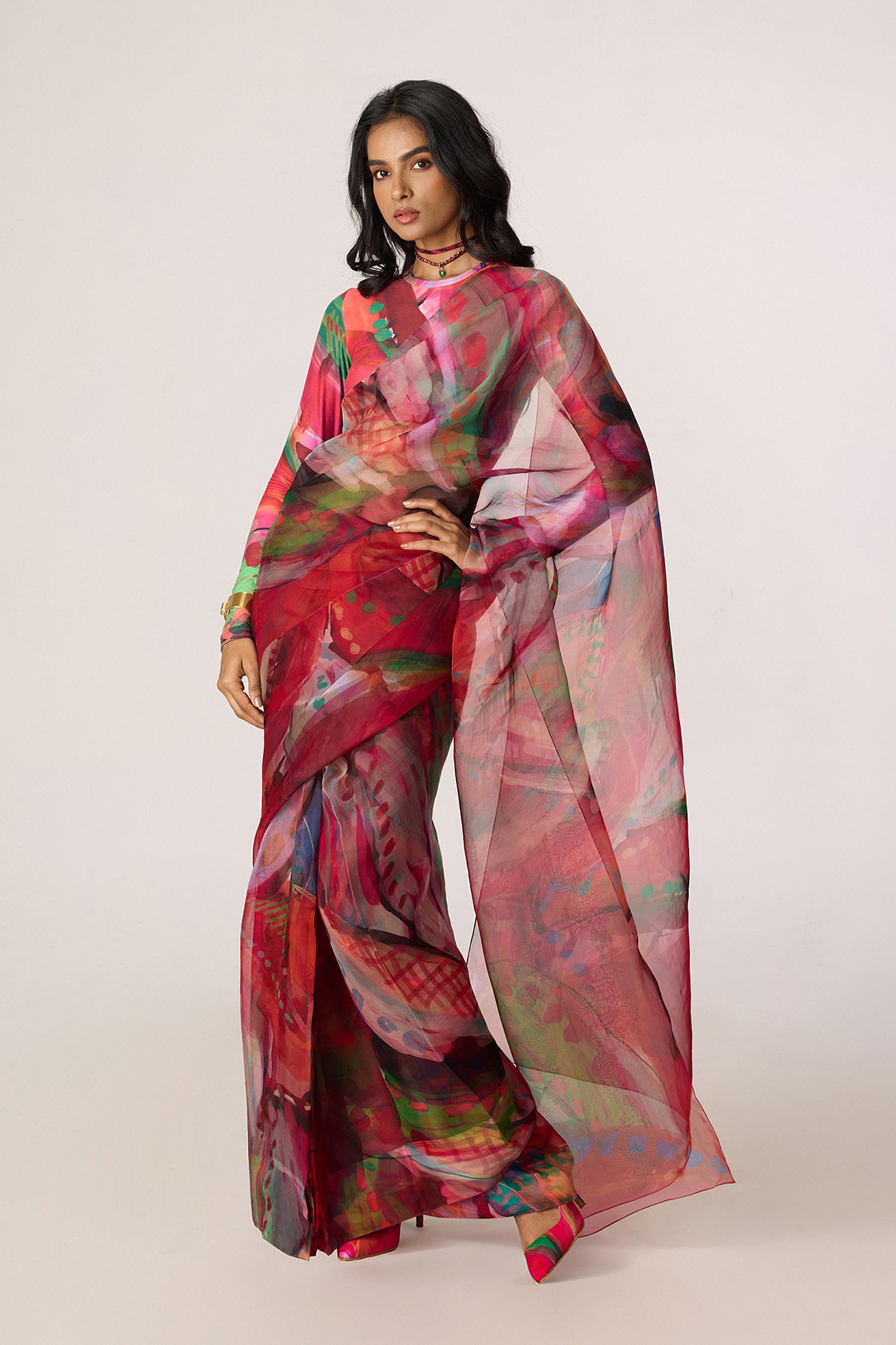 Zavi Blouse, Agatha Sari