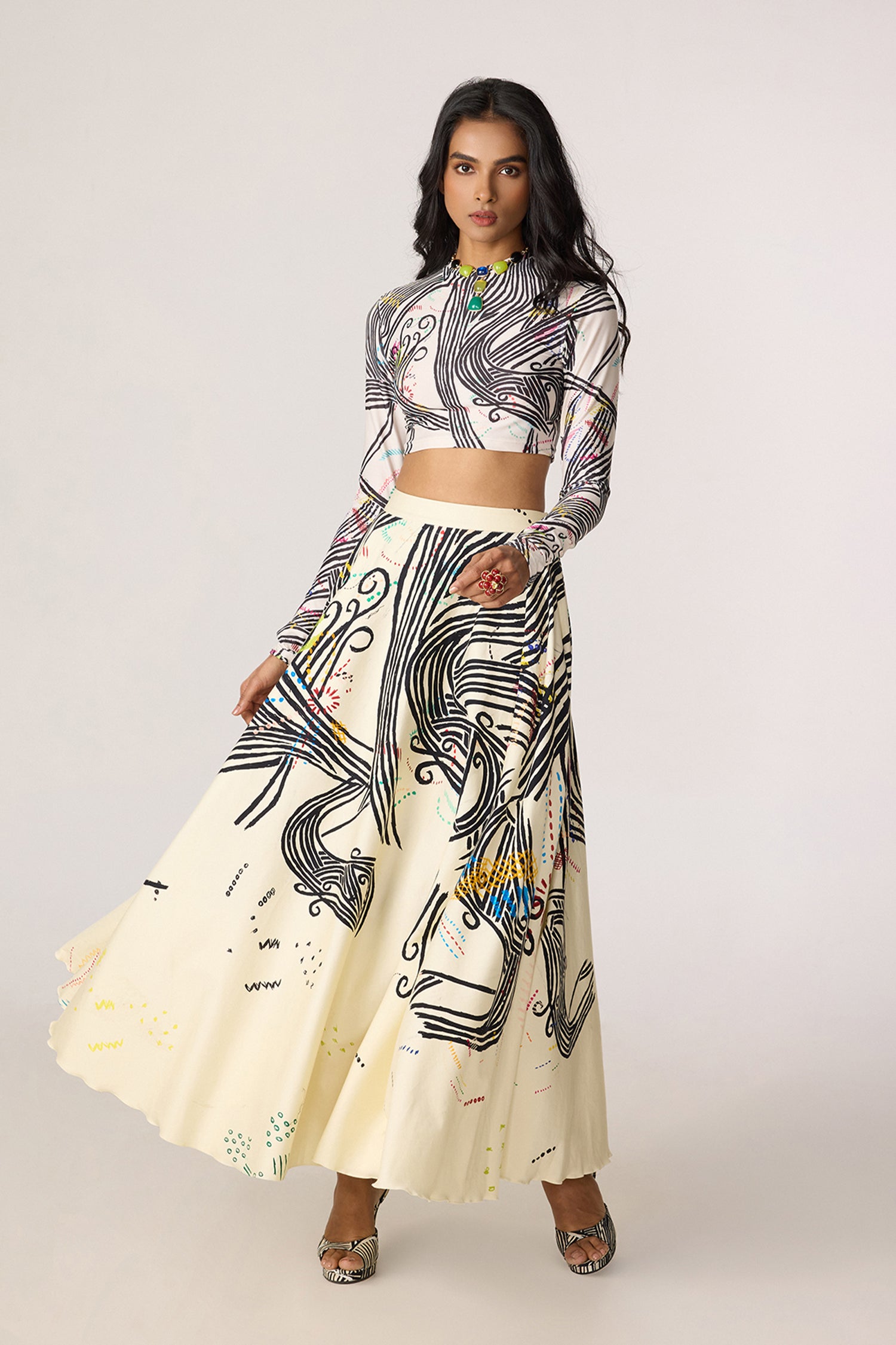 Gigi Blouse, Dracy Skirt