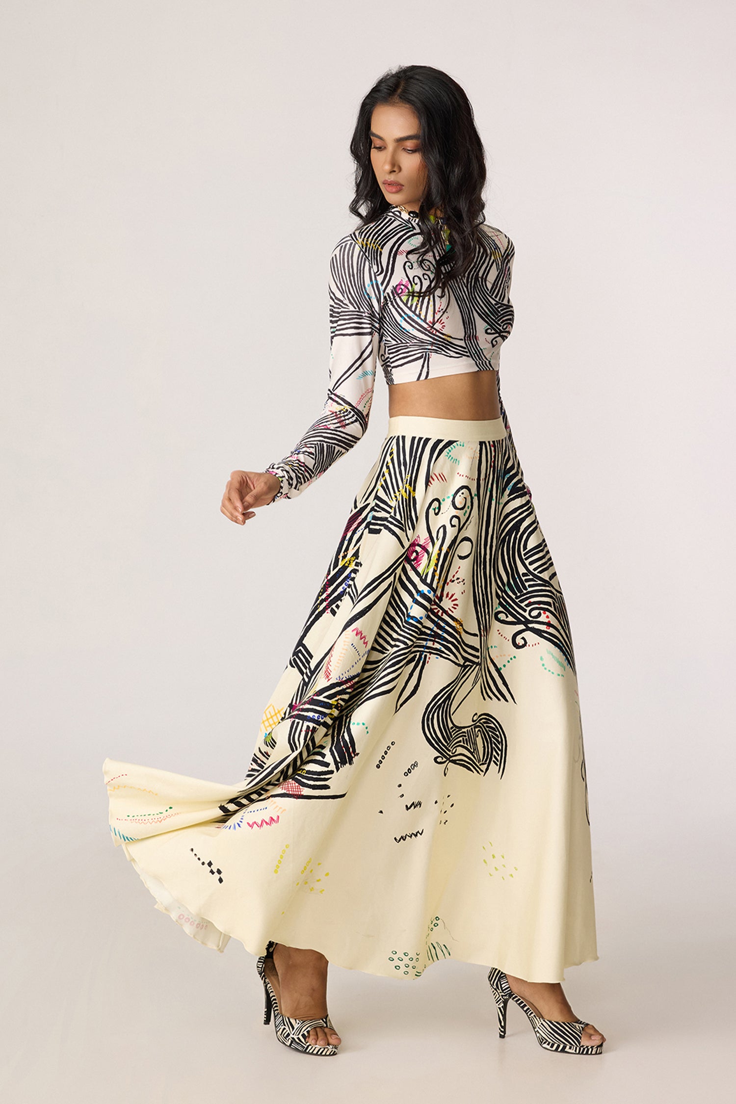 Gigi Blouse, Dracy Skirt